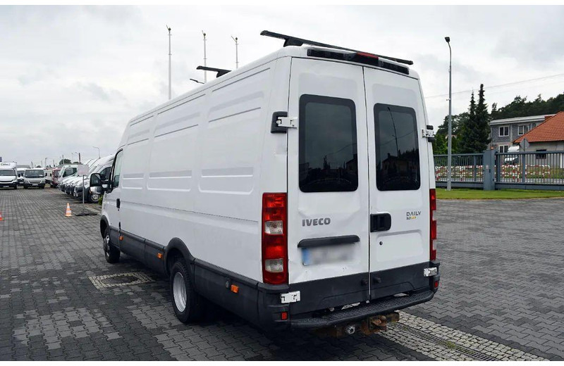 Iveco Daily 35C15 Blaszak L4H2 Brygadówka 6-seater Doka Dubel Cabin - Minibus, Transport de personnes: photos 3 Iveco Daily 35C15 Blaszak L4H2 Brygadówka 6-seater Doka Dubel Cabin - Minibus, Transport de personnes: photos 3