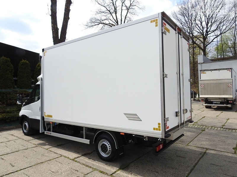 Iveco Daily - Camion frigorifique: photos 4 Iveco Daily - Camion frigorifique: photos 4