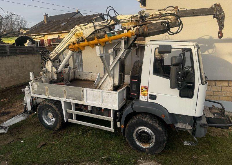 Iveco - Drilling crane truck 4x4 - Foreuse: photos 1 Iveco - Drilling crane truck 4x4 - Foreuse: photos 1