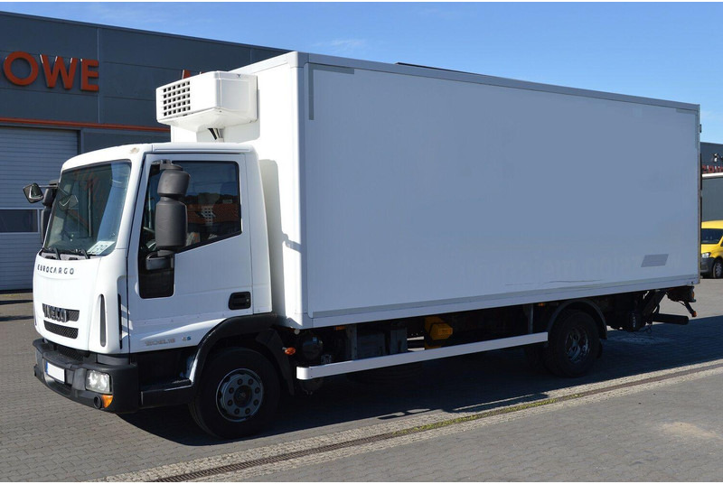 Iveco EUROCARGO 120EL18 REFRIGERATOR+LIFT SIDE DOOR - Camion frigorifique: photos 2 Iveco EUROCARGO 120EL18 REFRIGERATOR+LIFT SIDE DOOR - Camion frigorifique: photos 2