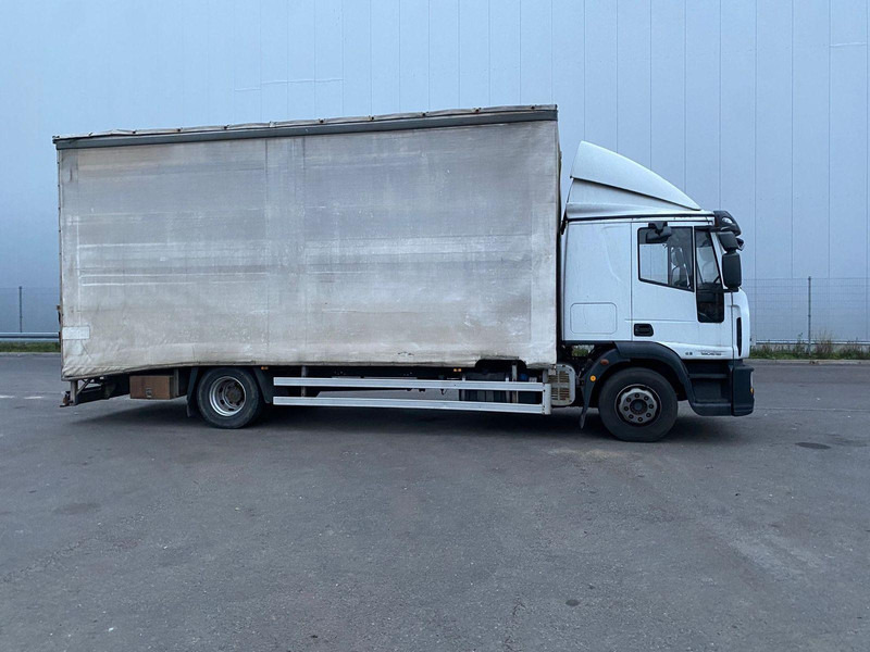 Iveco EuroCargo 140E18 + Tail lift - Remorqueuse: photos 4 Iveco EuroCargo 140E18 + Tail lift - Remorqueuse: photos 4