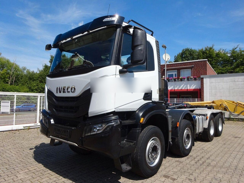 Iveco X-WAY 480 - Hook lift truck 8x4 - Camion ampliroll: photos 1 Iveco X-WAY 480 - Hook lift truck 8x4 - Camion ampliroll: photos 1