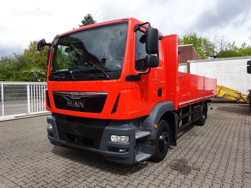 MAN TGM 15.250 Flatbed - Camion plateau: photos 2 MAN TGM 15.250 Flatbed - Camion plateau: photos 2