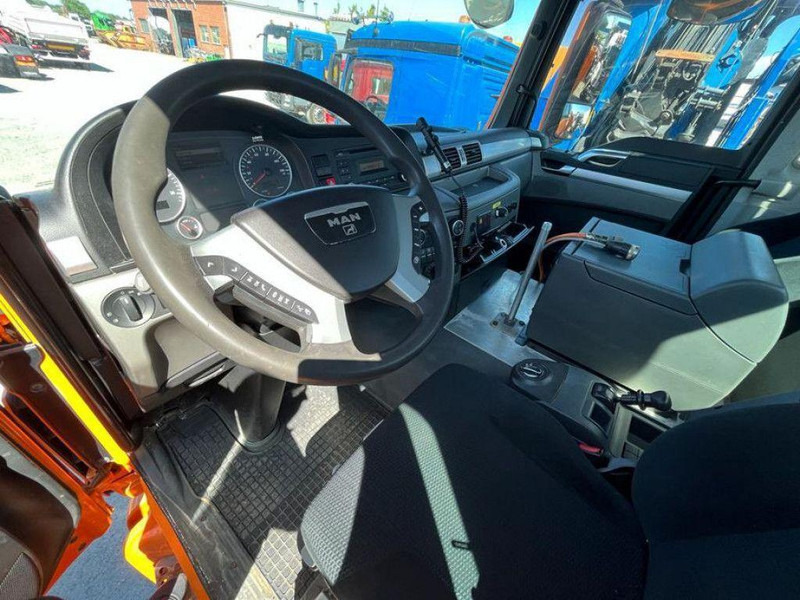 MAN TGS 33.440 AK 6x6 3-Way Tipper - Camion benne: photos 5 MAN TGS 33.440 AK 6x6 3-Way Tipper - Camion benne: photos 5