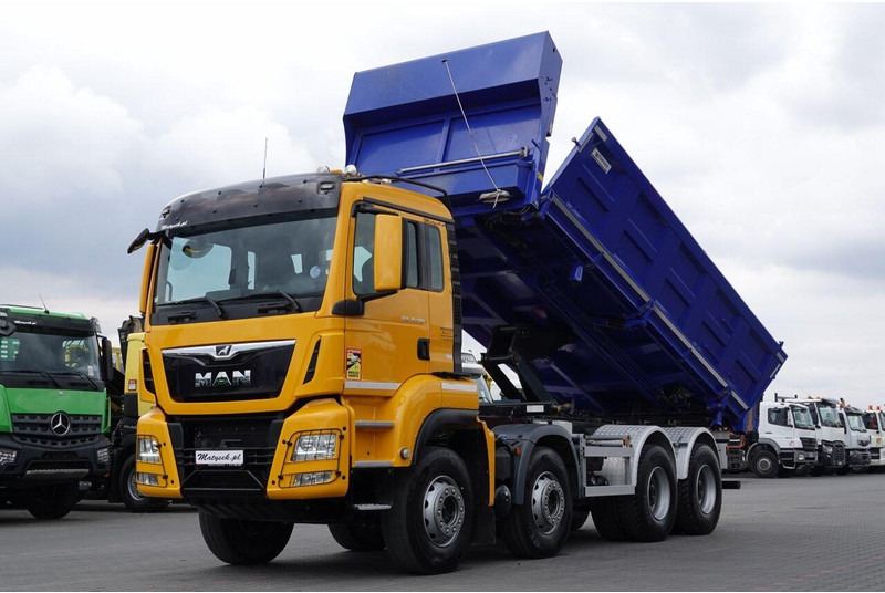 MAN TGS 35.500 / 8x4 / WYWROTKA / HYDROBURTA / BORDMATIK / NAVI / 20 - Camion benne: photos 1 MAN TGS 35.500 / 8x4 / WYWROTKA / HYDROBURTA / BORDMATIK / NAVI / 20 - Camion benne: photos 1
