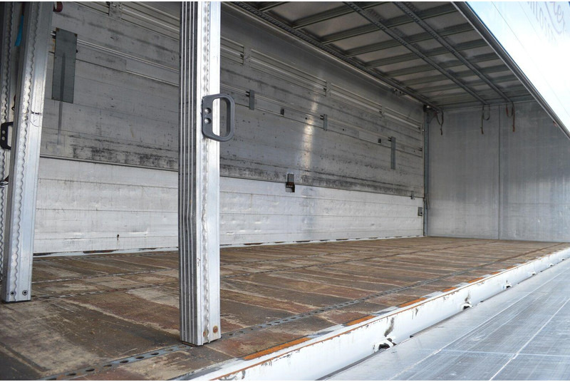 Mercedes-Benz ACTROS 2541 - Camion pour le transport de boissons: photos 3 Mercedes-Benz ACTROS 2541 - Camion pour le transport de boissons: photos 3