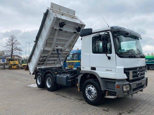 Mercedes-Benz ACTROS 2641 - Camion benne: photos 2 Mercedes-Benz ACTROS 2641 - Camion benne: photos 2