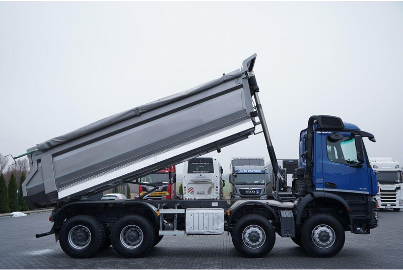 Mercedes-Benz ACTROS 4145 / 8X8 / WYWROTKA TYLNOZSYPOWA / KH-KIPPER 6 M / AUTO - Camion benne: photos 5 Mercedes-Benz ACTROS 4145 / 8X8 / WYWROTKA TYLNOZSYPOWA / KH-KIPPER 6 M / AUTO - Camion benne: photos 5
