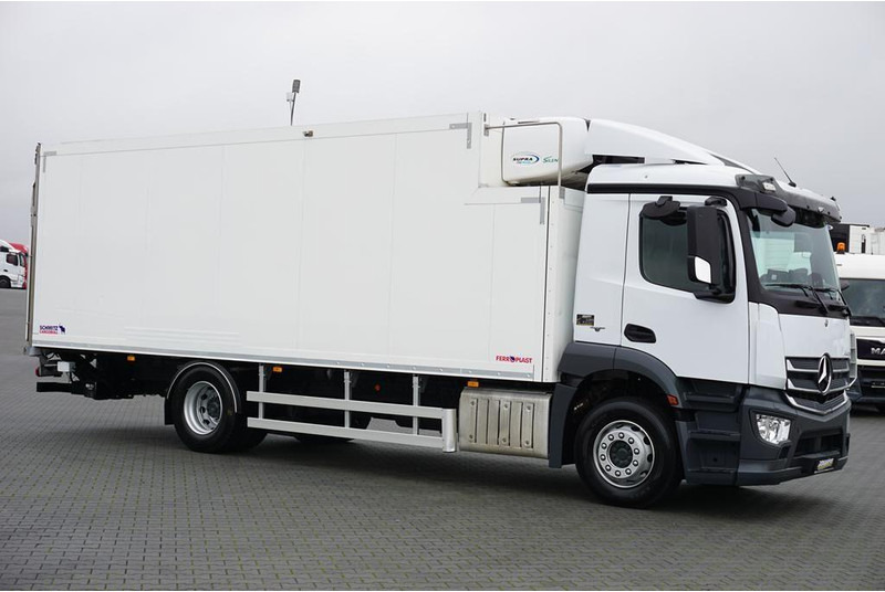 Mercedes-Benz ANTOS / 1830 / EURO 6 / CHŁODNIA + WINDA / 18 PALET - Camion frigorifique: photos 4 Mercedes-Benz ANTOS / 1830 / EURO 6 / CHŁODNIA + WINDA / 18 PALET - Camion frigorifique: photos 4