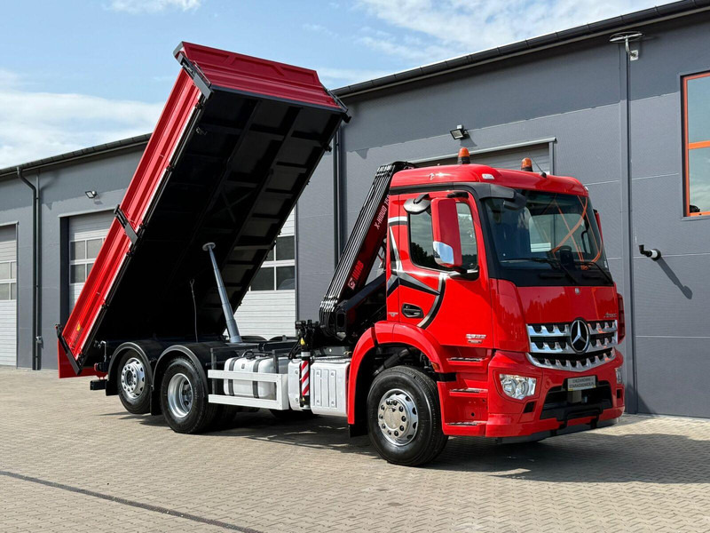 Mercedes-Benz AROCS 2532 // E6 // wywrotka 3-Stronna + HIAB HIDUO 158 B-2 // 6 - Camion benne, Camion grue: photos 1 Mercedes-Benz AROCS 2532 // E6 // wywrotka 3-Stronna + HIAB HIDUO 158 B-2 // 6 - Camion benne, Camion grue: photos 1