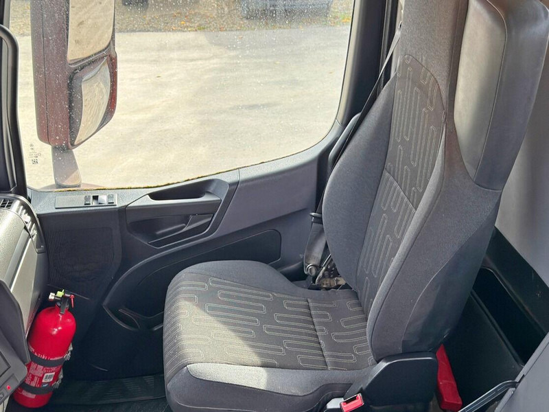 Camion benne, Camion grue Mercedes-Benz AROCS 2640: photos 10