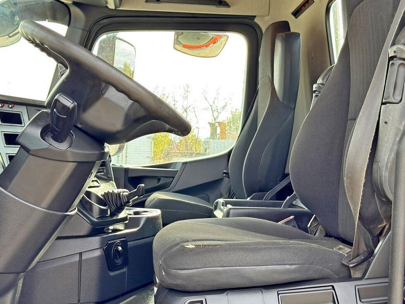 Camion benne, Camion grue Mercedes-Benz AROCS 2640: photos 9