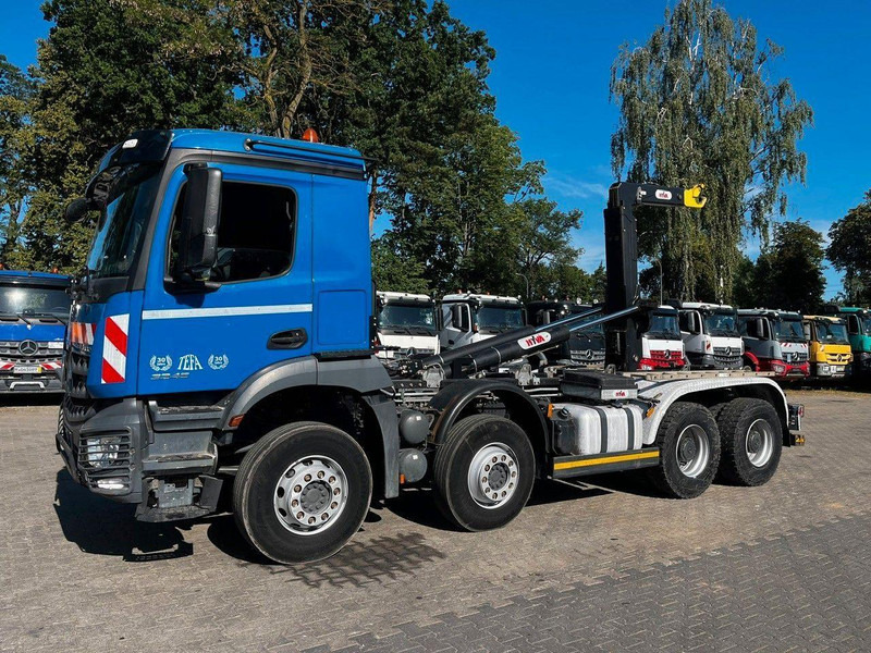 Mercedes-Benz AROCS 3246 8X4 ABROLLKIPPER HYVALIFT 26.57 - Camion ampliroll: photos 1 Mercedes-Benz AROCS 3246 8X4 ABROLLKIPPER HYVALIFT 26.57 - Camion ampliroll: photos 1