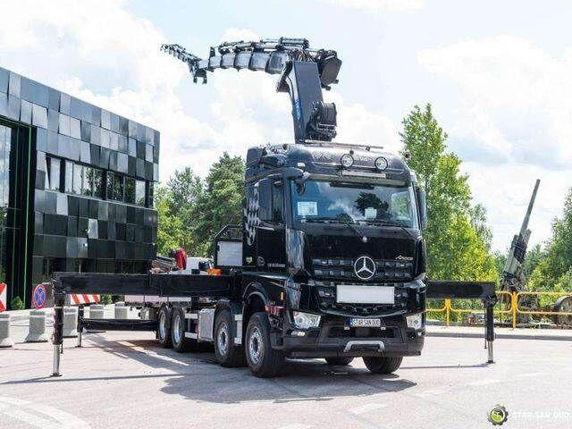 Mercedes-Benz AROCS 3251 8x4 HMF 8520 Fly Jib Winch - Camion plateau, Camion grue: photos 2 Mercedes-Benz AROCS 3251 8x4 HMF 8520 Fly Jib Winch - Camion plateau, Camion grue: photos 2