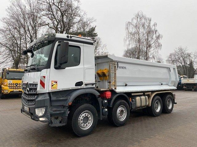 Mercedes-Benz AROCS 3743 - Camion benne: photos 2 Mercedes-Benz AROCS 3743 - Camion benne: photos 2
