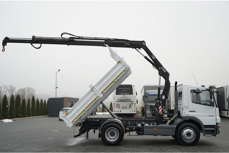 Mercedes-Benz ATEGO 1218 / 4x2 / WYWROTKA + HDS HIAB 0088 BS-3 / PILOT /MANU - Camion benne, Camion grue: photos 5 Mercedes-Benz ATEGO 1218 / 4x2 / WYWROTKA + HDS HIAB 0088 BS-3 / PILOT /MANU - Camion benne, Camion grue: photos 5