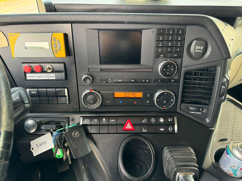 Mercedes-Benz Actros 2540 6x2 Abrollkipper Kran PK 11001 — crédit-bail Mercedes-Benz Actros 2540 6x2 Abrollkipper Kran PK 11001: photos 10 Mercedes-Benz Actros 2540 6x2 Abrollkipper Kran PK 11001 — crédit-bail Mercedes-Benz Actros 2540 6x2 Abrollkipper Kran PK 11001: photos 10