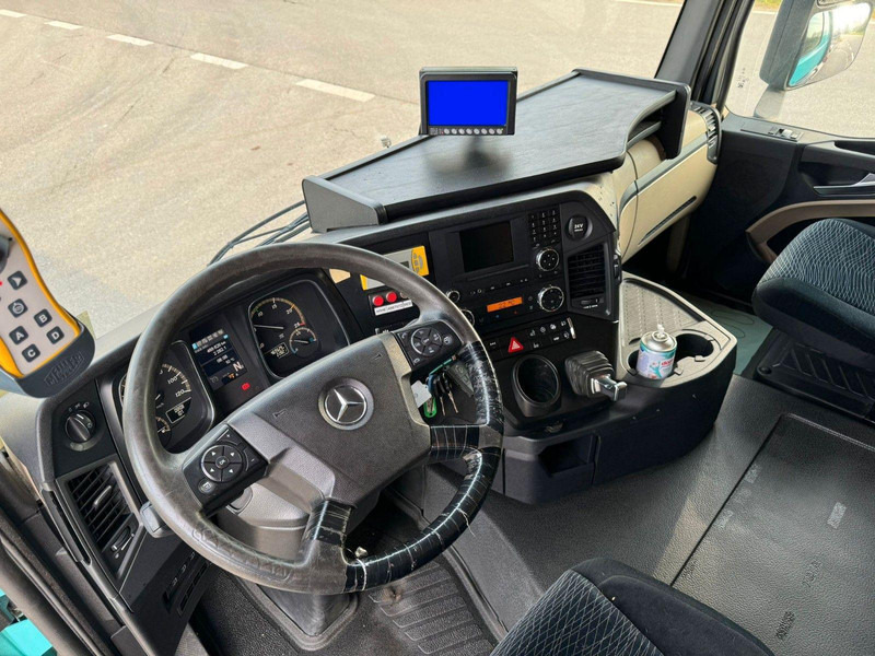 Mercedes-Benz Actros 2540 6x2 Abrollkipper Kran PK 11001 — crédit-bail Mercedes-Benz Actros 2540 6x2 Abrollkipper Kran PK 11001: photos 9 Mercedes-Benz Actros 2540 6x2 Abrollkipper Kran PK 11001 — crédit-bail Mercedes-Benz Actros 2540 6x2 Abrollkipper Kran PK 11001: photos 9