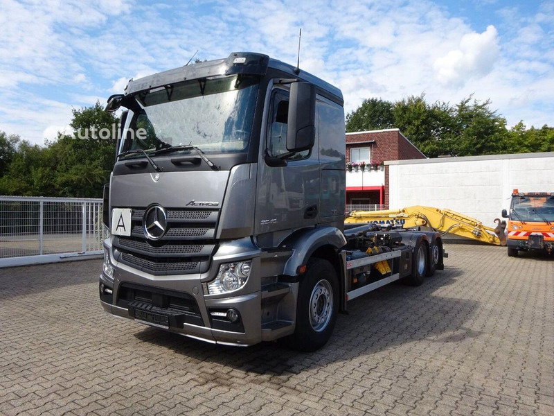 Mercedes-Benz Actros 2545 Hook lift truck 6x2 - Camion ampliroll, Camion grue: photos 1 Mercedes-Benz Actros 2545 Hook lift truck 6x2 - Camion ampliroll, Camion grue: photos 1