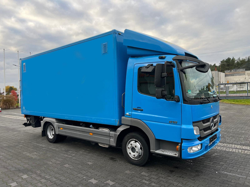 Mercedes-Benz Atego 818 BOX CONTAINER + LIFT 1.HAND (DE) - Camion fourgon: photos 5 Mercedes-Benz Atego 818 BOX CONTAINER + LIFT 1.HAND (DE) - Camion fourgon: photos 5