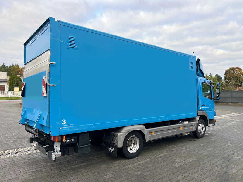 Mercedes-Benz Atego 818 BOX CONTAINER + LIFT 1.HAND (DE) - Camion fourgon: photos 4 Mercedes-Benz Atego 818 BOX CONTAINER + LIFT 1.HAND (DE) - Camion fourgon: photos 4