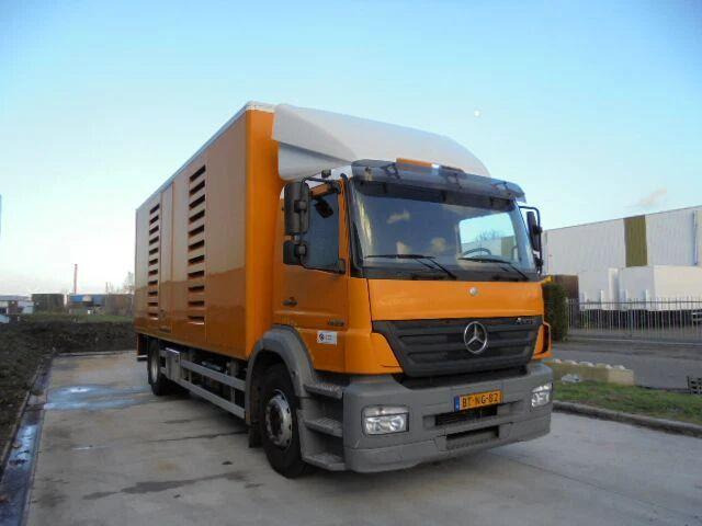 Mercedes-Benz Axor 1829 - Vacuum truck - Camion vidangeur: photos 3 Mercedes-Benz Axor 1829 - Vacuum truck - Camion vidangeur: photos 3