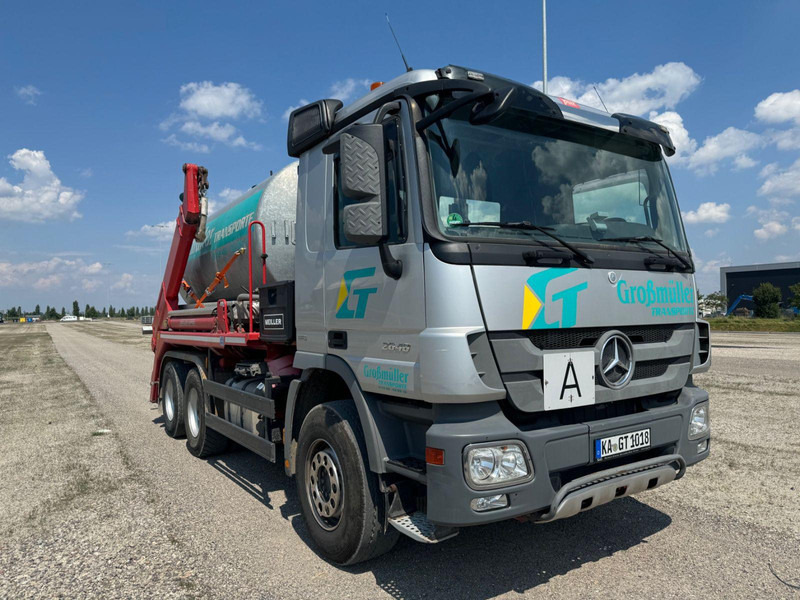Mercedes-Benz MP 3 2648,6x4,voll-blatt-gefedert,Absetzer - Camion multibenne: photos 2 Mercedes-Benz MP 3 2648,6x4,voll-blatt-gefedert,Absetzer - Camion multibenne: photos 2