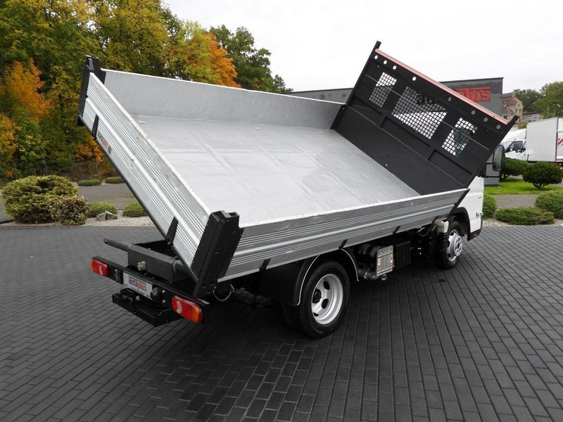 Mitsubishi CANTER FUSO 3C15 - Camion benne: photos 3 Mitsubishi CANTER FUSO 3C15 - Camion benne: photos 3
