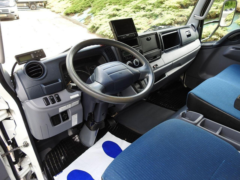 Mitsubishi Fuso CANTER FUSO 7C15 KONTENER CHŁODNIA WINDA 14 PALET -4*C ZASILANIE - Camion frigorifique: photos 2 Mitsubishi Fuso CANTER FUSO 7C15 KONTENER CHŁODNIA WINDA 14 PALET -4*C ZASILANIE - Camion frigorifique: photos 2