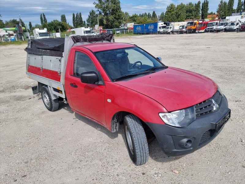Mitsubishi L200 2,5 d - 3 sided Tipper - Utilitaire benne: photos 1 Mitsubishi L200 2,5 d - 3 sided Tipper - Utilitaire benne: photos 1