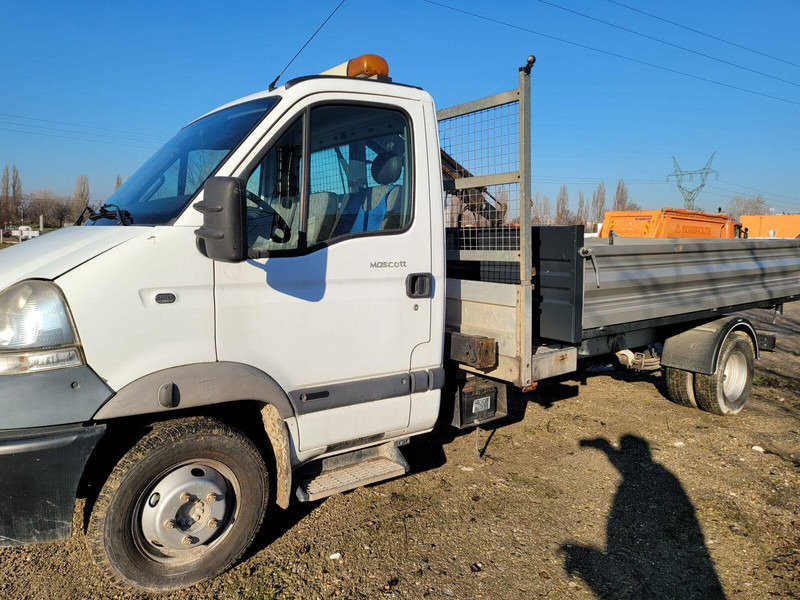 Renault Mascott 160 Three-sided tipper + Crane KO - 6.5tons - Utilitaire benne: photos 3 Renault Mascott 160 Three-sided tipper + Crane KO - 6.5tons - Utilitaire benne: photos 3