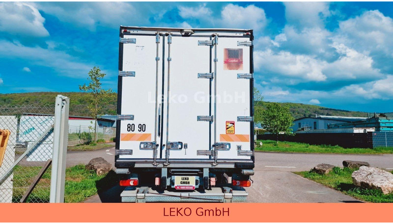 Renault Midlum 220 - Camion frigorifique: photos 5 Renault Midlum 220 - Camion frigorifique: photos 5