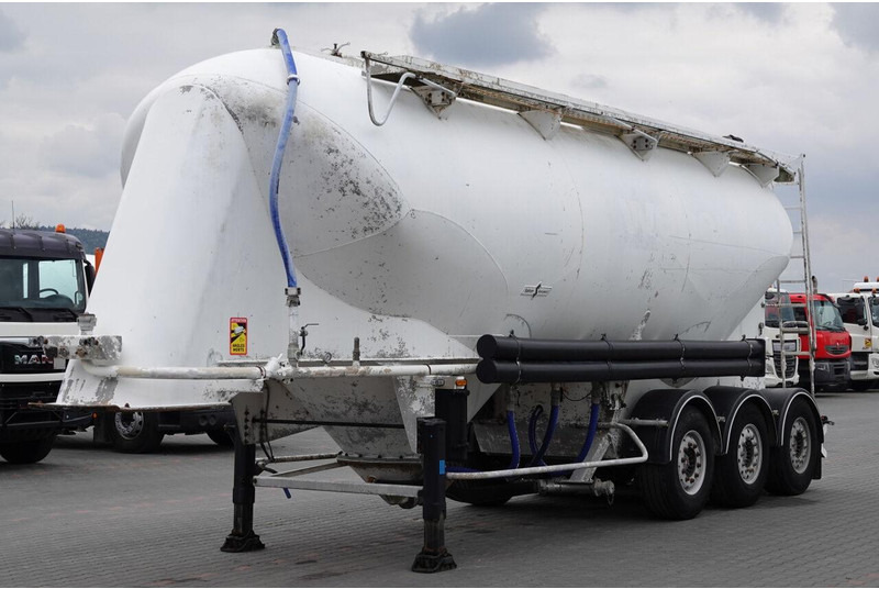 SPITZER CEMENTONACZEPA / 37 000 L / SILOS / 3 KOMORY / OSIE SAF / ALUFEL - Citerne pulvérulente: photos 2 SPITZER CEMENTONACZEPA / 37 000 L / SILOS / 3 KOMORY / OSIE SAF / ALUFEL - Citerne pulvérulente: photos 2