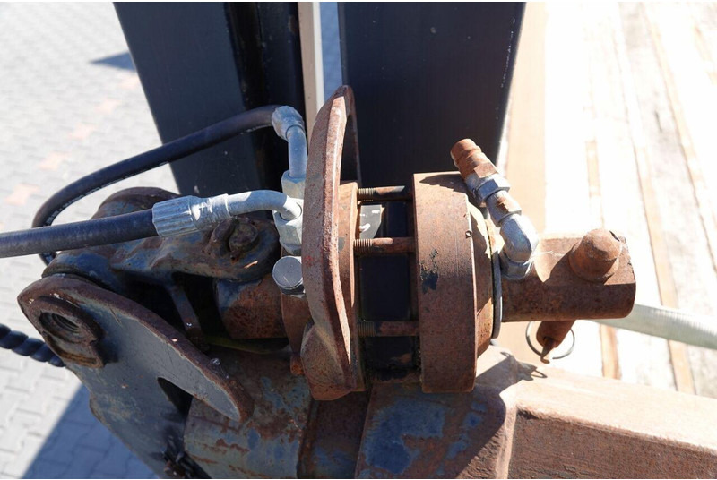 Semi-remorque plateau Samro NACZEPA PLATFORMA / + HDS HIAB R 150 F3 - WYSÓW : 8 METRÓW: photos 18 Semi-remorque plateau Samro NACZEPA PLATFORMA / + HDS HIAB R 150 F3 - WYSÓW : 8 METRÓW: photos 18