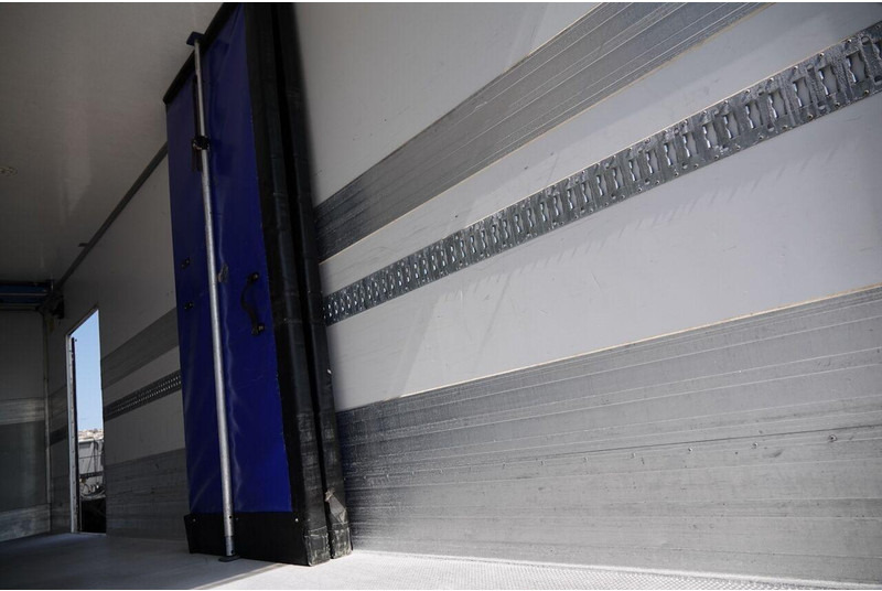 Scania P 410 / CHŁODNIA / SLÓWKA / Agregat THERMO KING - FRIGO BLOCK / — crédit-bail Scania P 410 / CHŁODNIA / SLÓWKA / Agregat THERMO KING - FRIGO BLOCK /: photos 17 Scania P 410 / CHŁODNIA / SLÓWKA / Agregat THERMO KING - FRIGO BLOCK / — crédit-bail Scania P 410 / CHŁODNIA / SLÓWKA / Agregat THERMO KING - FRIGO BLOCK /: photos 17