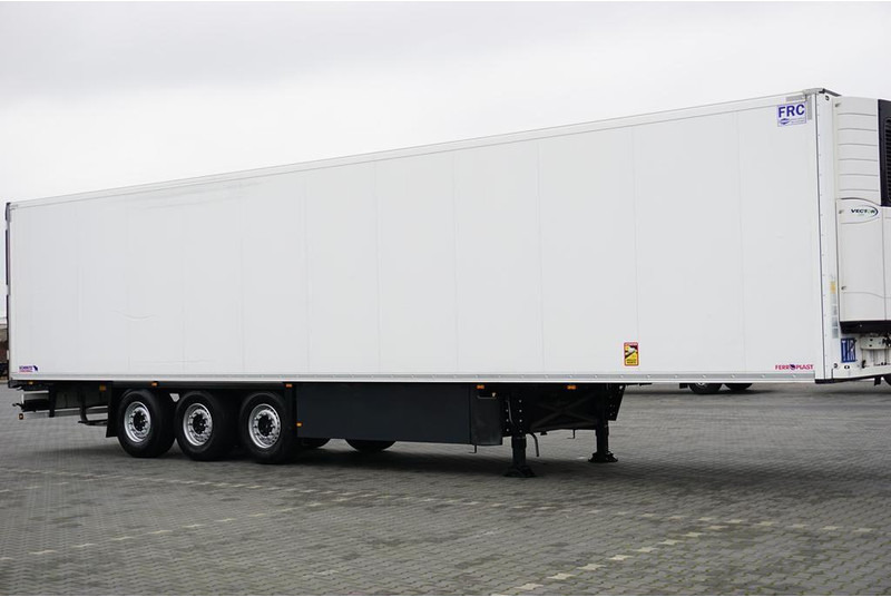 Schmitz Cargobull CHŁODNIA / CARRIER VECTOR 1550 / OŚ PODNOSZONA - Semi-remorque frigorifique: photos 4 Schmitz Cargobull CHŁODNIA / CARRIER VECTOR 1550 / OŚ PODNOSZONA - Semi-remorque frigorifique: photos 4