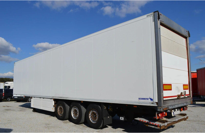 Schmitz Cargobull SKO 24REFRIGERATOR + LIFT ROLLER SHUTTER CARRIER VECTOR 1850Mtº - Semi-remorque frigorifique: photos 5 Schmitz Cargobull SKO 24REFRIGERATOR + LIFT ROLLER SHUTTER CARRIER VECTOR 1850Mtº - Semi-remorque frigorifique: photos 5
