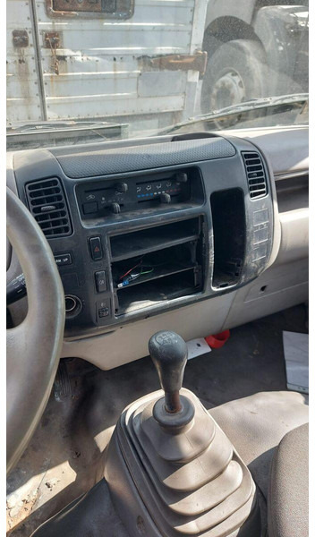 Toyota Dyna 150 3,0 D - Koffer - Fourgon grand volume: photos 5 Toyota Dyna 150 3,0 D - Koffer - Fourgon grand volume: photos 5