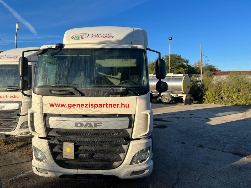 DAF 460 - Tracteur routier: photos 1 DAF 460 - Tracteur routier: photos 1