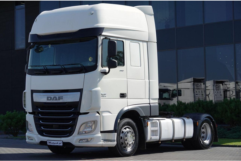 DAF XF 460 / MANUAL / STANDARD / SUPER SPACE CAB / EURO 6 - Tracteur routier: photos 4 DAF XF 460 / MANUAL / STANDARD / SUPER SPACE CAB / EURO 6 - Tracteur routier: photos 4