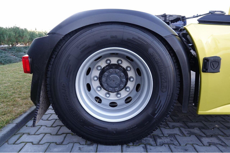 Tracteur routier DAF XF 480 / PEŁNY ADR / OPONY 100% / PO KONTRAKCIE SERWISOWYM: photos 18 Tracteur routier DAF XF 480 / PEŁNY ADR / OPONY 100% / PO KONTRAKCIE SERWISOWYM: photos 18