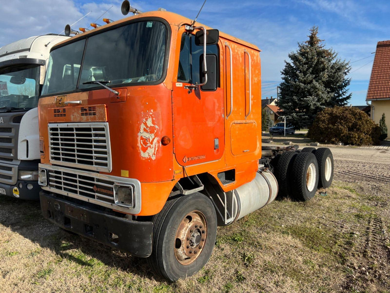 MACK INTERNATIONAL FSG 385 - Tracteur routier: photos 5 MACK INTERNATIONAL FSG 385 - Tracteur routier: photos 5