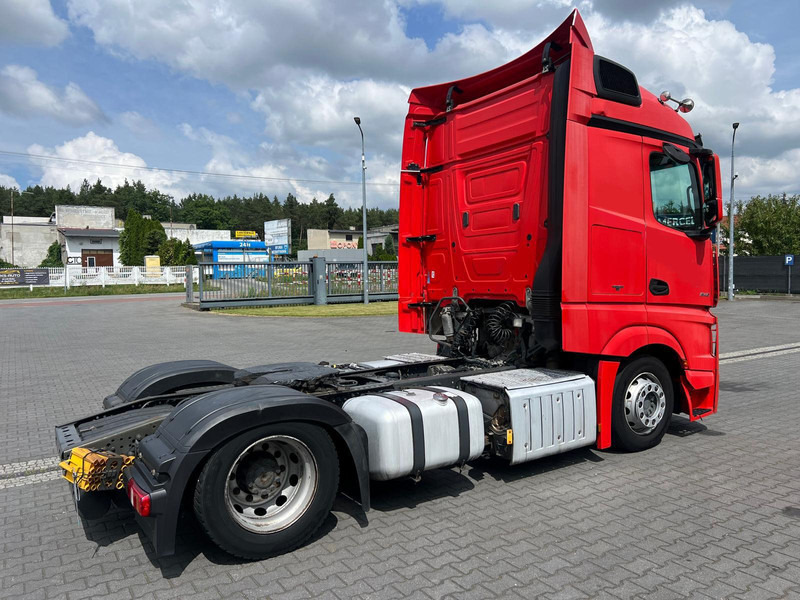 Mercedes-Benz ACTROS 1845 MP4 1.HAND RETARDER XENON LOW DECK - Tracteur routier: photos 4 Mercedes-Benz ACTROS 1845 MP4 1.HAND RETARDER XENON LOW DECK - Tracteur routier: photos 4