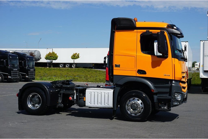 Mercedes-Benz AROCS / 1848 / E 6 / ACC / 4 X 4 / HAD / HYDRAULIKA / RETARDER - Tracteur routier: photos 4 Mercedes-Benz AROCS / 1848 / E 6 / ACC / 4 X 4 / HAD / HYDRAULIKA / RETARDER - Tracteur routier: photos 4