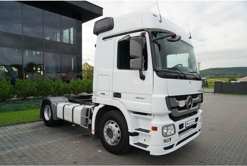 Mercedes-Benz - Tracteur routier: photos 5 Mercedes-Benz - Tracteur routier: photos 5