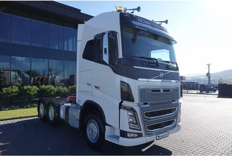 Volvo FH16 / 650 / 6x4 / HYDRAULIKA / I -PARK COOL / 3 OSIOWY CIĄGNIK - Tracteur routier: photos 2 Volvo FH16 / 650 / 6x4 / HYDRAULIKA / I -PARK COOL / 3 OSIOWY CIĄGNIK - Tracteur routier: photos 2