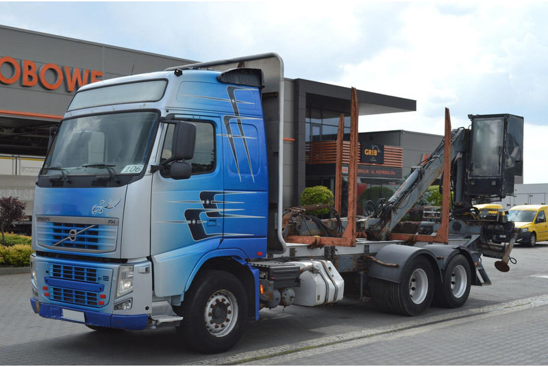 Volvo FH 13 520 FOR TRANSPORTING WOOD - Camion grumier, Camion grue: photos 1 Volvo FH 13 520 FOR TRANSPORTING WOOD - Camion grumier, Camion grue: photos 1