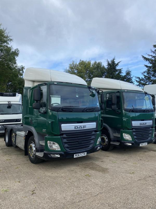 DAF FTG CF 85-460 Auto Std Sleeper - Tracteur routier: photos 1 DAF FTG CF 85-460 Auto Std Sleeper - Tracteur routier: photos 1