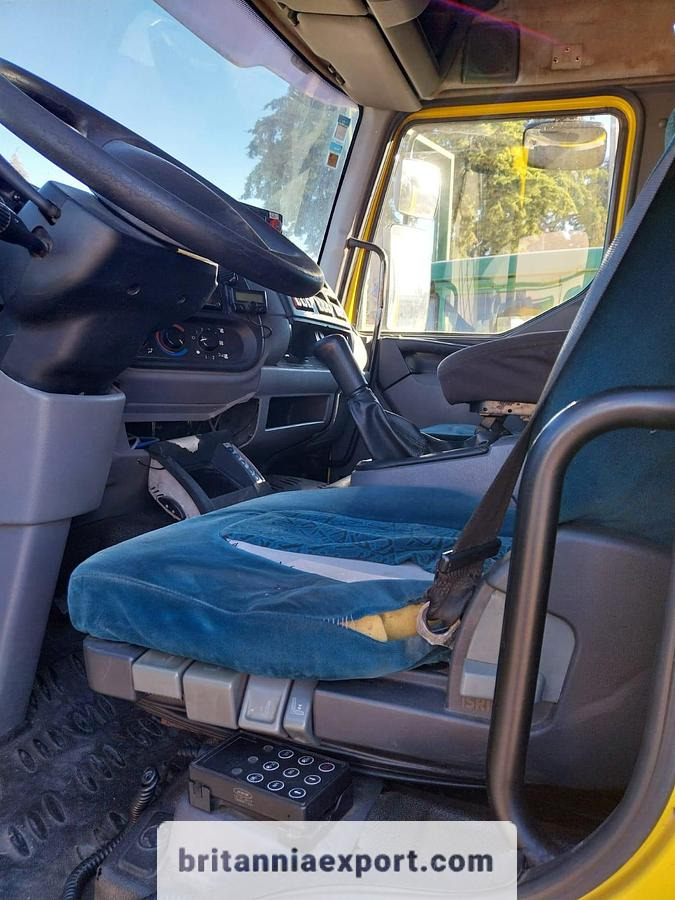 DAF LF 55 180 | Euro 3 | 15 Ton | On springs | - Benne à ordures ménagères: photos 3 DAF LF 55 180 | Euro 3 | 15 Ton | On springs | - Benne à ordures ménagères: photos 3