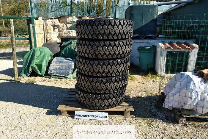 FACTORY Retread 285/70R19.5 Truck Tyres | Quarry Tread | Heavy-Duty | Export Ready - Pneu: photos 2 FACTORY Retread 285/70R19.5 Truck Tyres | Quarry Tread | Heavy-Duty | Export Ready - Pneu: photos 2